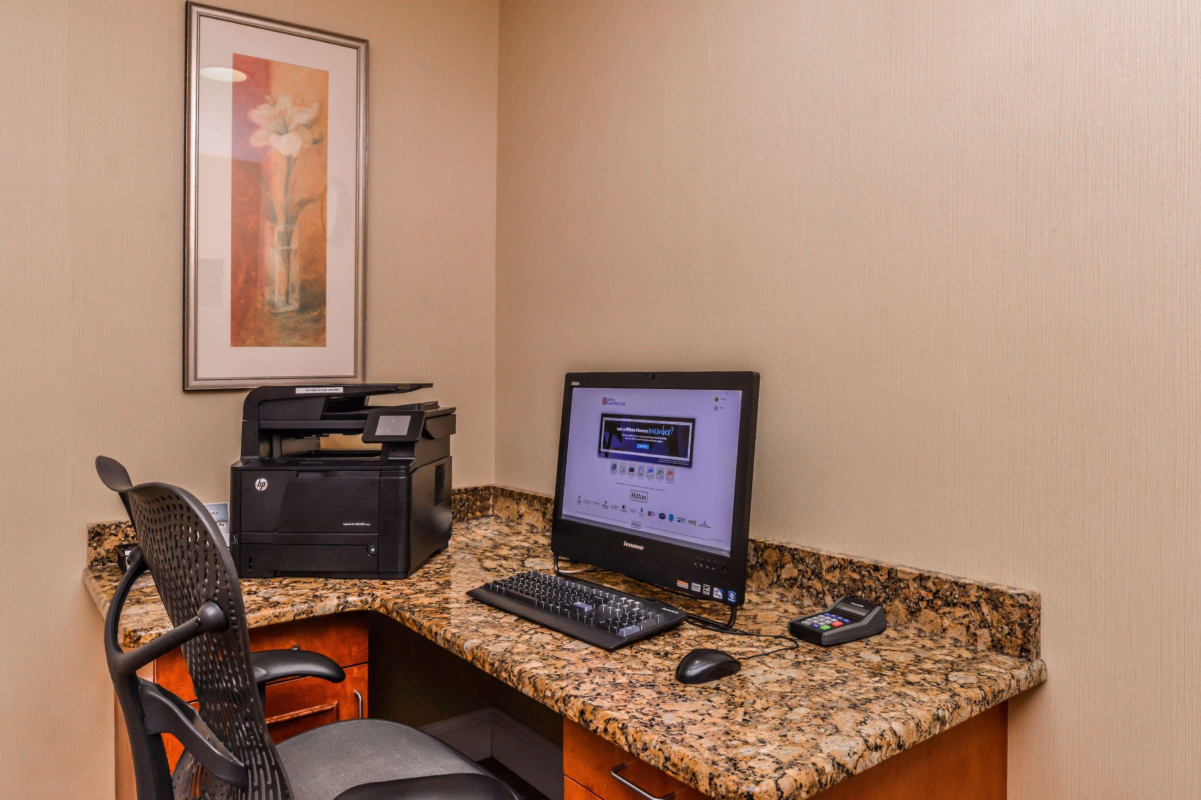 Hilton Garden Inn Detroit Саутфилд Экстерьер фото