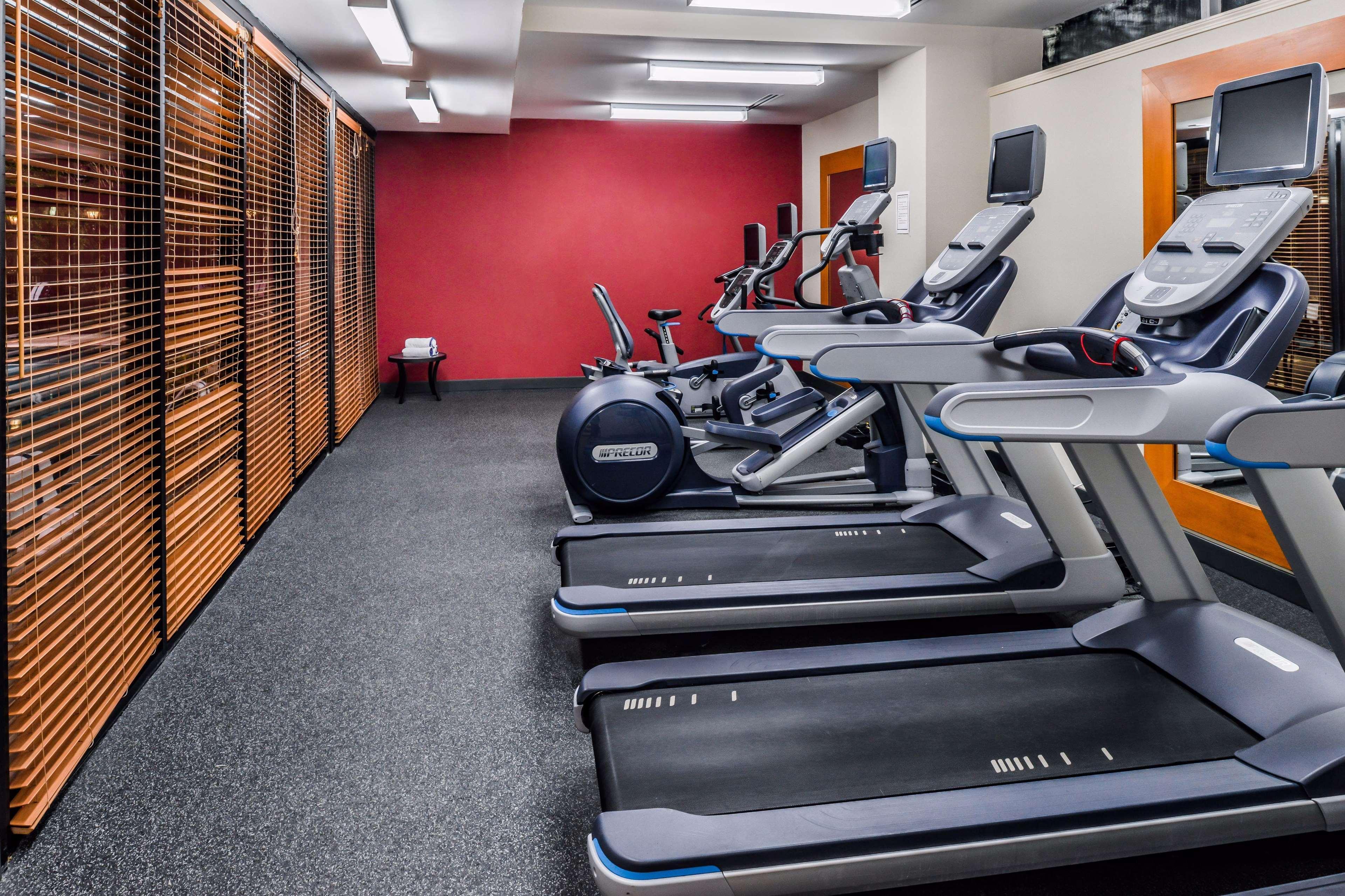 Hilton Garden Inn Detroit Саутфилд Экстерьер фото