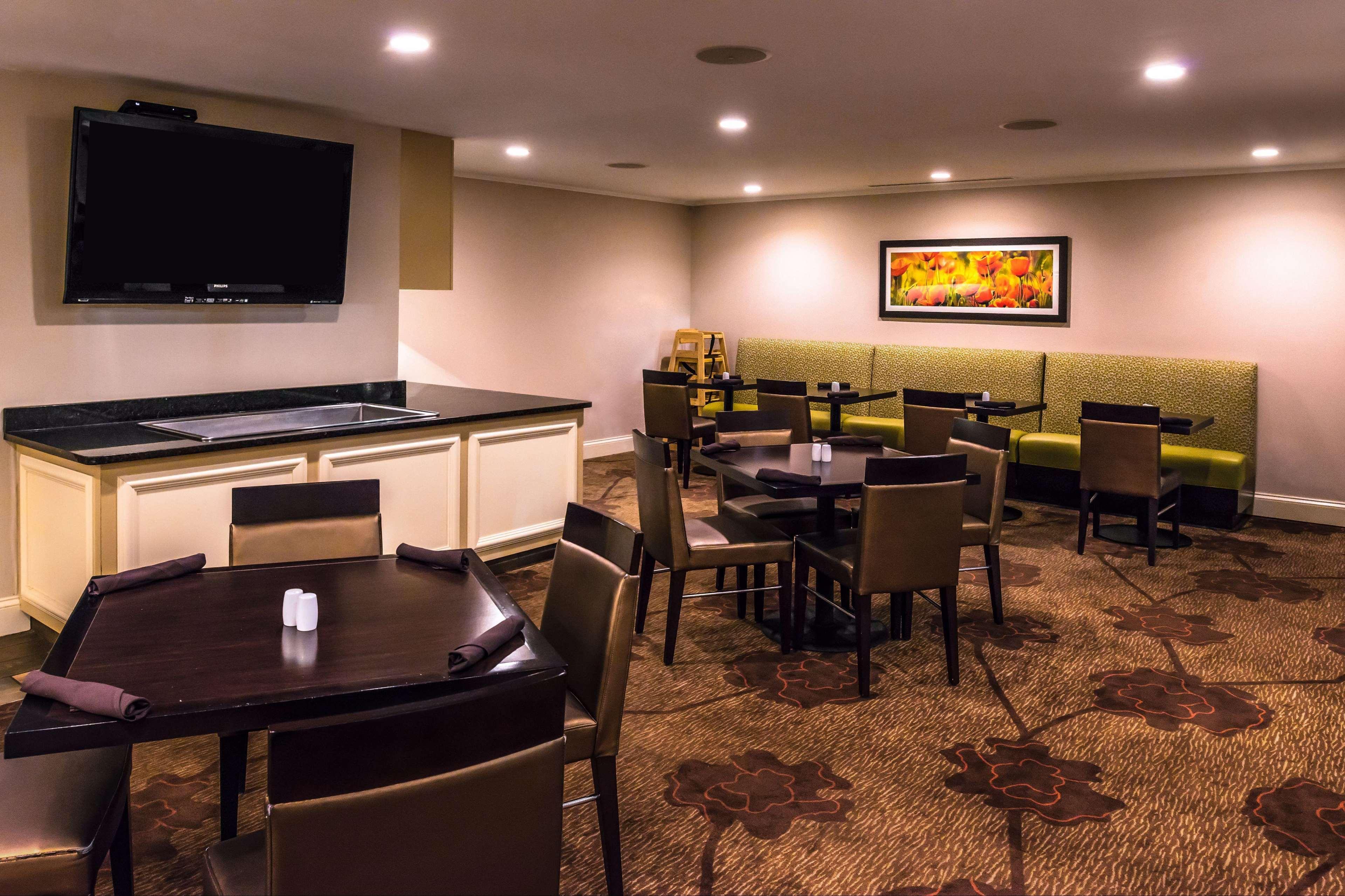 Hilton Garden Inn Detroit Саутфилд Экстерьер фото
