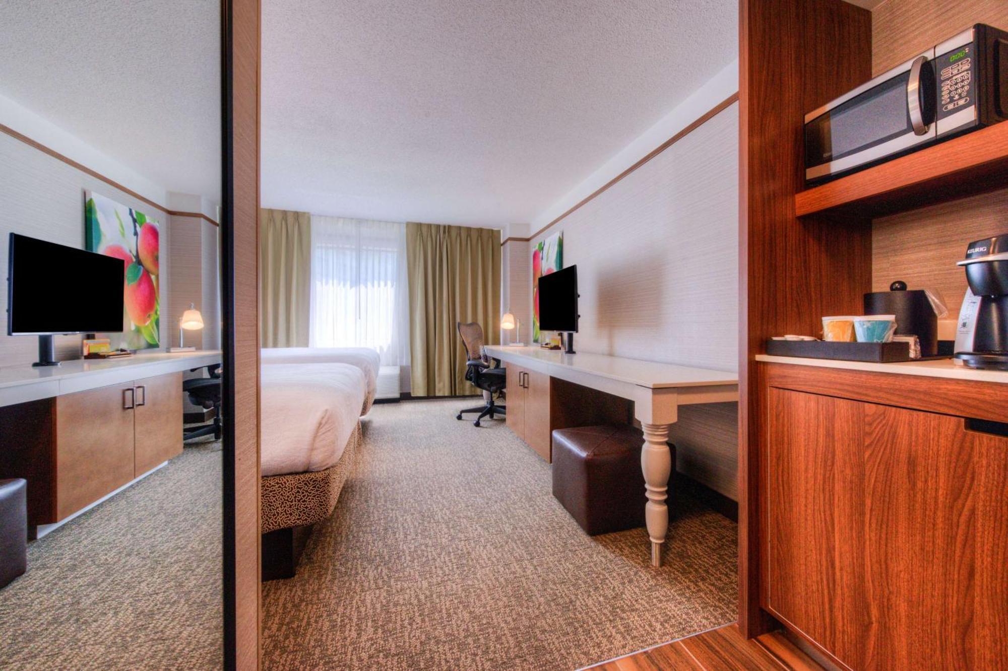 Hilton Garden Inn Detroit Саутфилд Экстерьер фото