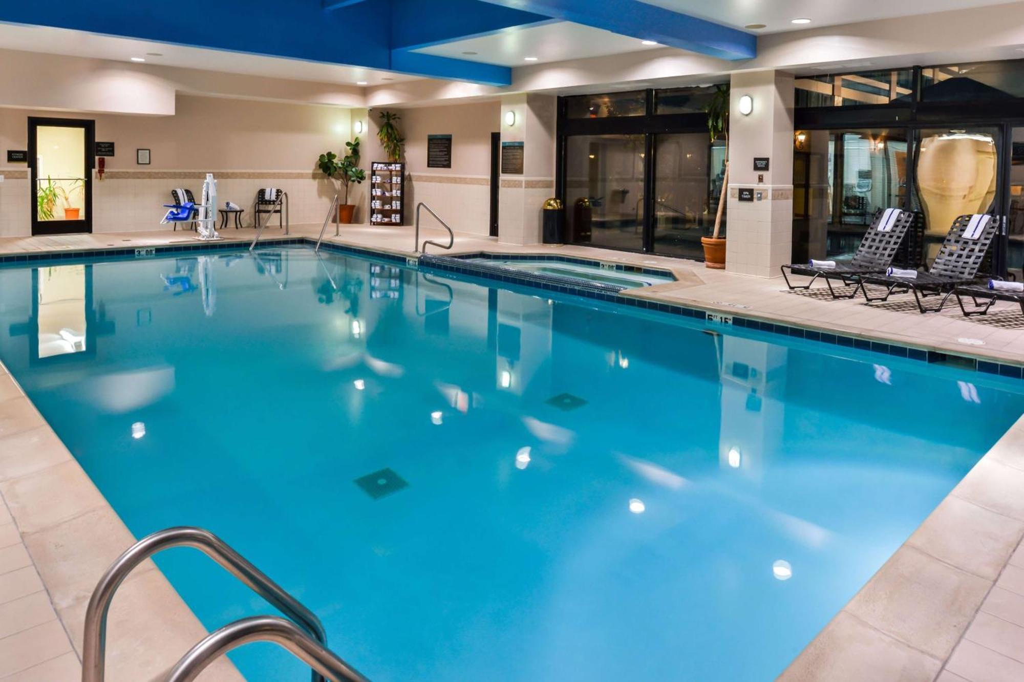 Hilton Garden Inn Detroit Саутфилд Экстерьер фото
