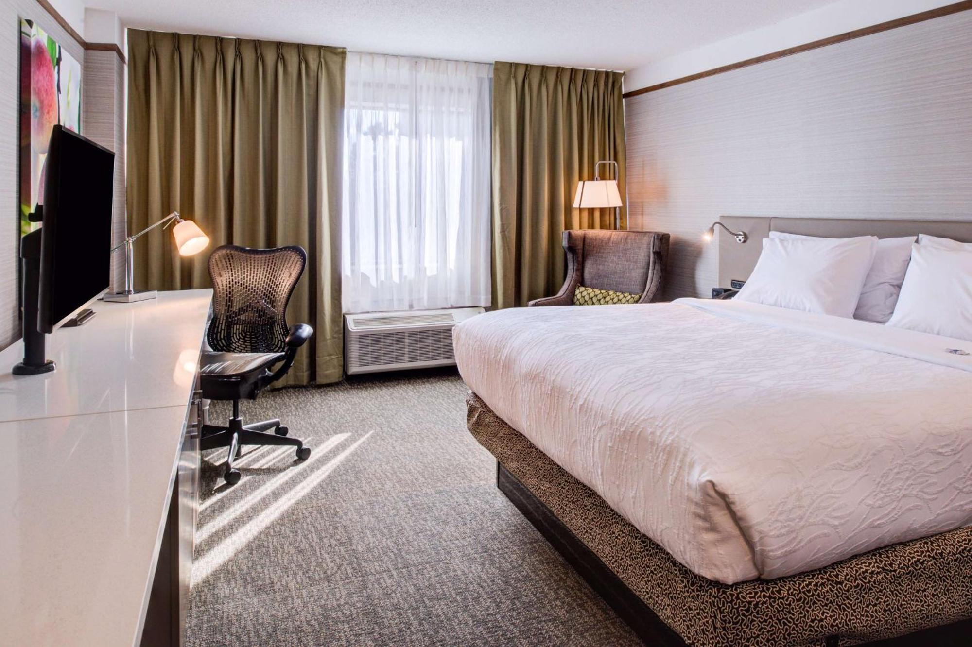 Hilton Garden Inn Detroit Саутфилд Экстерьер фото