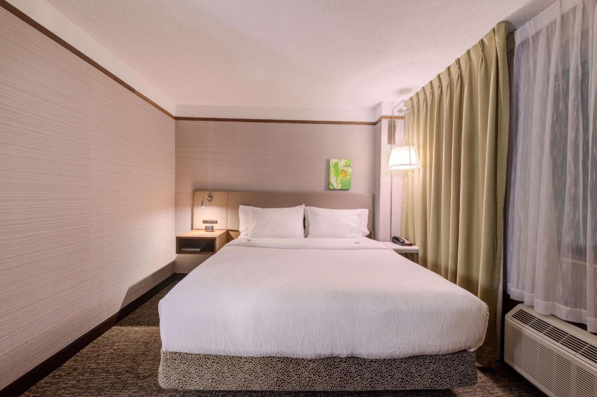 Hilton Garden Inn Detroit Саутфилд Экстерьер фото